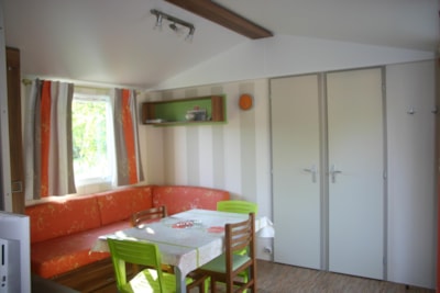 Câline Riviera mobile home, 34 m² with semi-covered terrace (22.50 m²) - 2 bedrooms