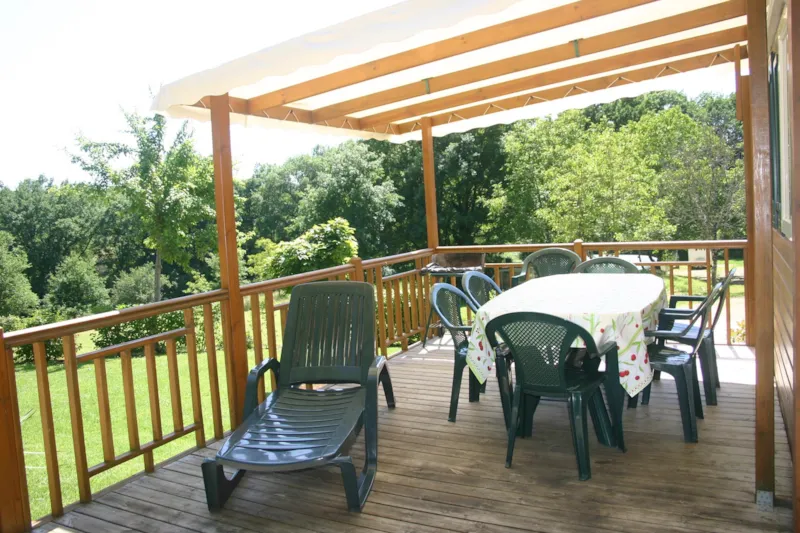 Mobil Home Climatisé Titeuf Ou Bandit Titania 3 Chambres 32M² + Terrasse Semi Couverte 18 M²