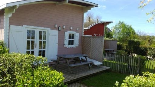 Cabane Des Marais