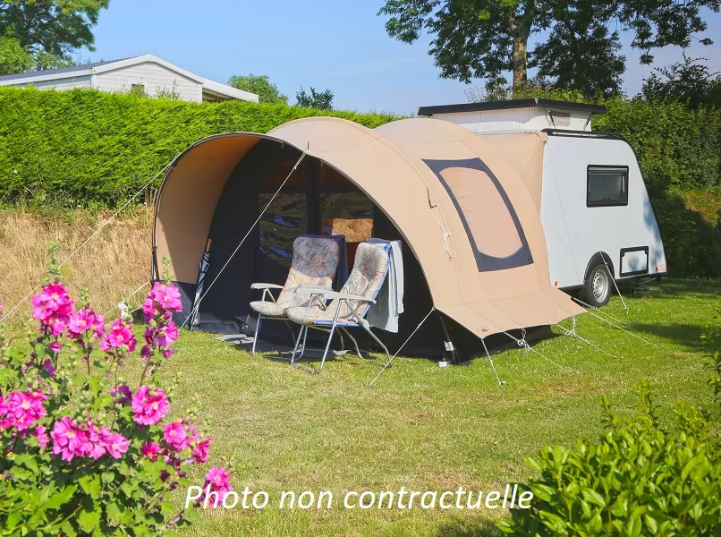 Stellplatz - Stellplatz Pauschale Wanderer Oder Radfahrer Mit Zelt - Camping L'Escapade