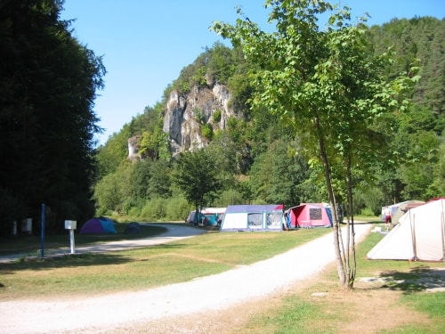 Emplacement 1 nuit: Camping-car / Voiture+Caravane / Voiture+Tente
