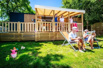 Mietunterkunft - Mobilheime Privilège 4 Zimmer Halbüberdachte Terrasse - Camping Eden Villages Le Domaine de Bréhadour
