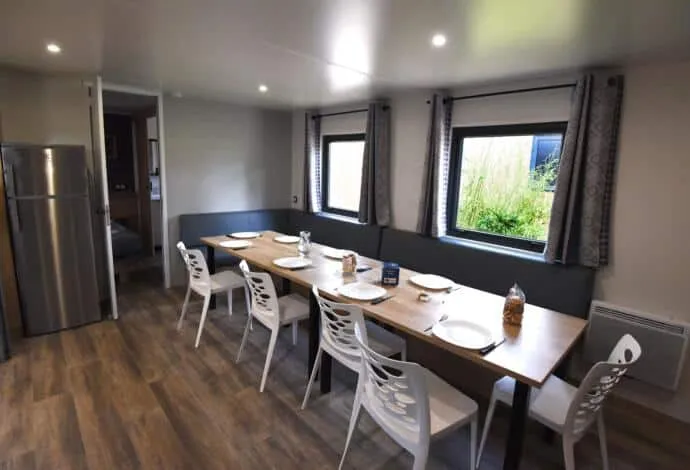 Mietunterkunft - La Casa Privileg 6 Zimmer - Camping Eden Villages Le Domaine de Bréhadour