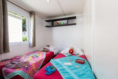 Access 2-bedroom mobile home — 7