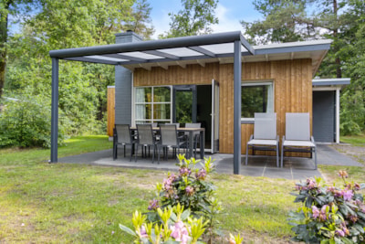 Bungalow Saturnus Deluxe