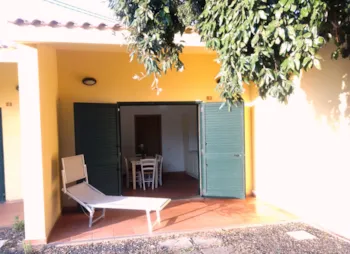 Mietunterkunft - Bungalow In Muratura Max 4 Pax - Nuraghe Ruiu Camping Village