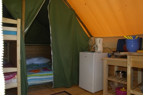 Lodge Trappeur 18M² - 2 Chambres - Sans Sanitaires, Le Tipi, Le Confort En Plus