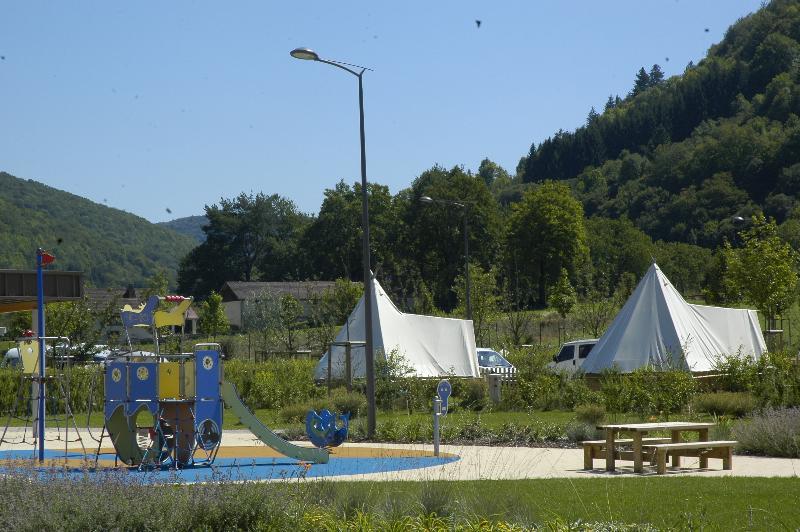 Activiteiten Camping Ecologique La Roche D'ully - Ornans