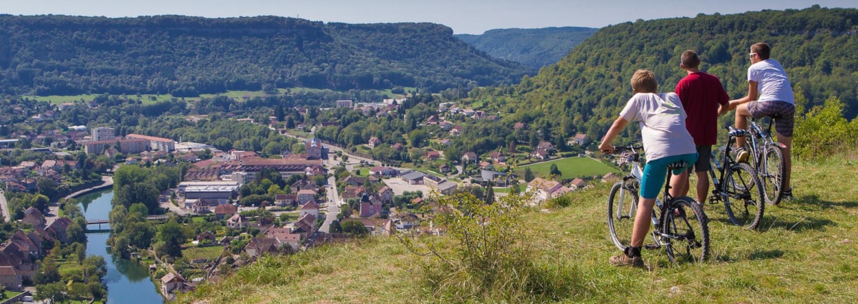 Domaine La Roche D'Ully ****