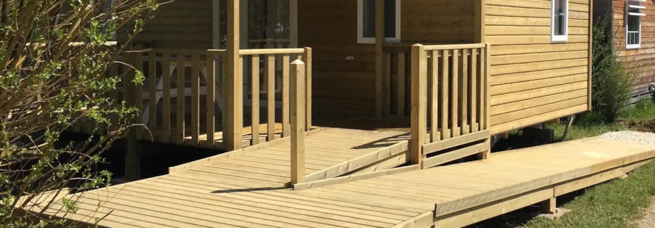 Domaine La Roche D'Ully ****