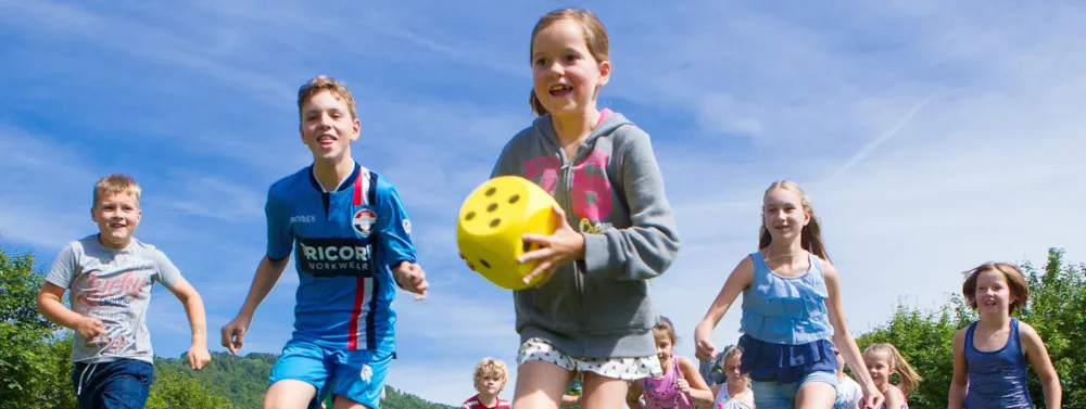 Camping Ecologique LA ROCHE D'ULLY