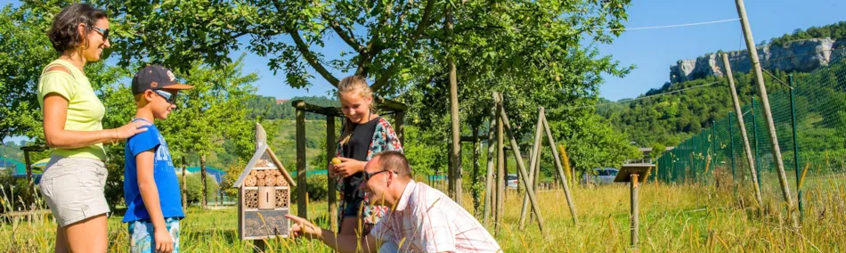 Domaine La Roche D'Ully ****