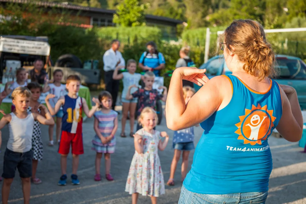 Camping Ecologique LA ROCHE D'ULLY