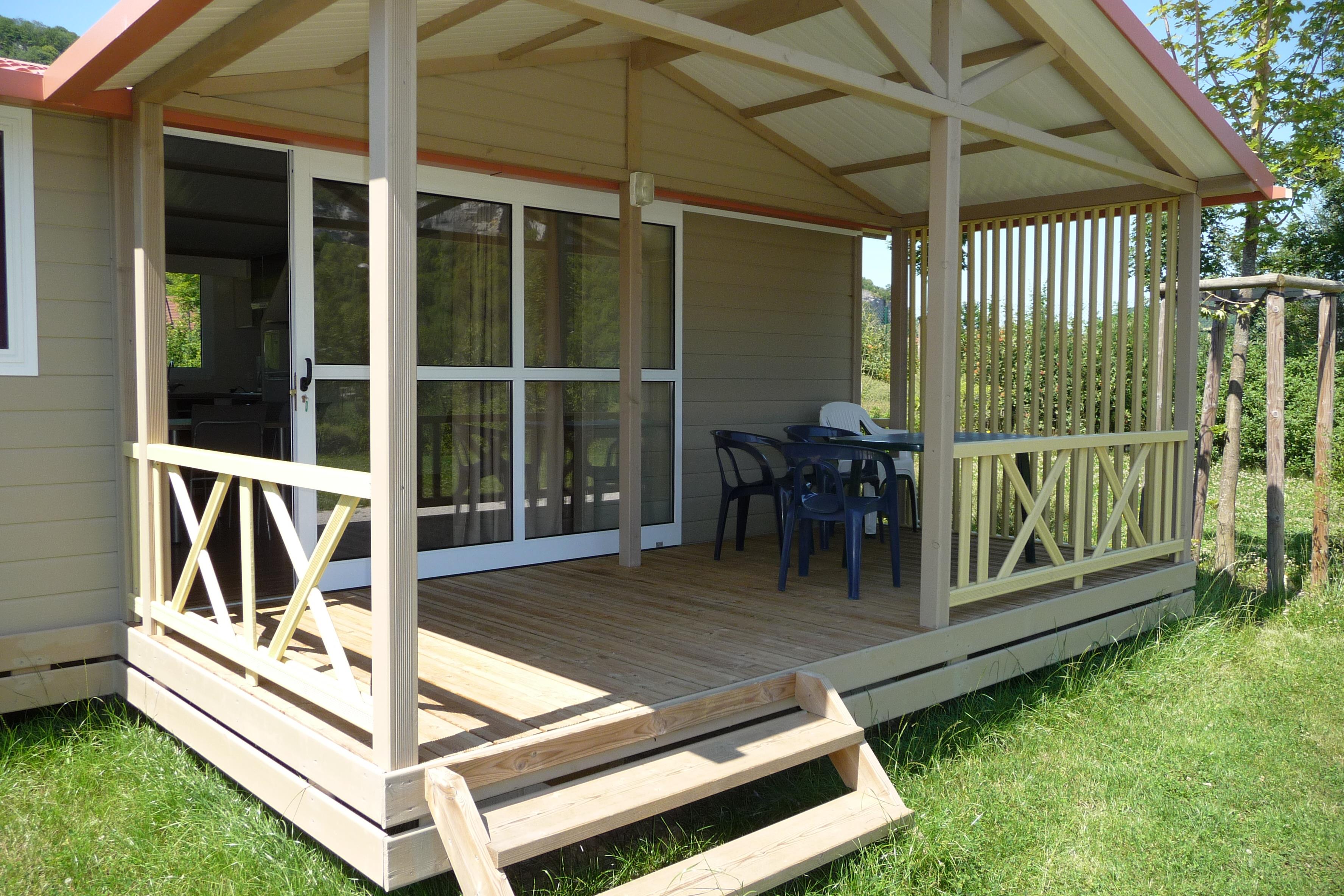 Accommodation - Cottage Comtois, 35M², 3 Rooms, The Family Country Cottage - Camping Ecologique LA ROCHE D'ULLY