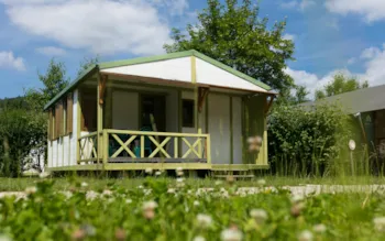 Mietunterkunft - Cottage Gabelou - 25M² - 2 Zimmer, Traditionelle Berghütte - Camping Ecologique LA ROCHE D'ULLY