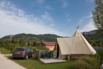 Lodge Trappeur 18m² - 2 bedrooms - without toilet blocks, the tepee, comfort moreover