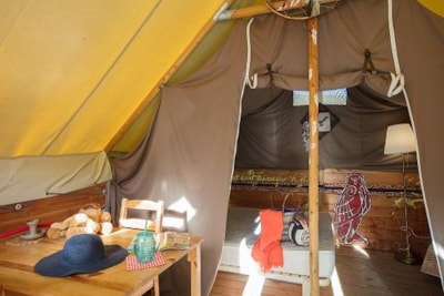 Lodge Canadienne for handicapped people, the tent comfort with included breakfast.