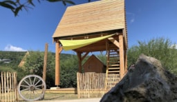 Accommodation - The Attic Philibert - 16M2- 1 Bedroom - Atypical, A Child's Dream 4 Pers - Camping Ecologique LA ROCHE D'ULLY