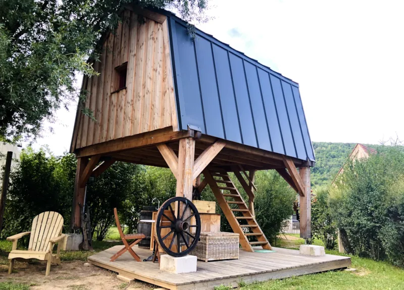 Le Grenier Mansart - 16M2- 1 Chambre - Atypique Et Cocooning Avec Petit Déjeuner.