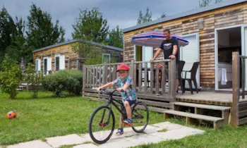 Mietunterkunft - Cottage Granvelle Prestige - 36M² - 2 Zimmer, 2 Bäder, Luxus Und Geräumigkeit - Camping Ecologique LA ROCHE D'ULLY