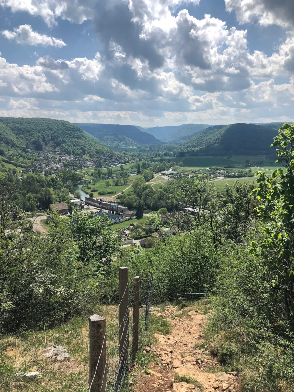 Camping Ecologique LA ROCHE D'ULLY