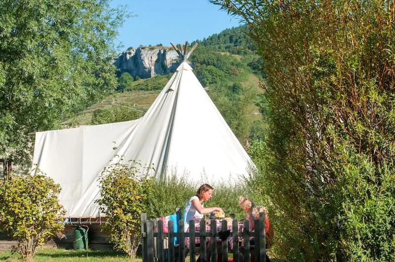 Lodge Trappeur 18M² - 2 Chambres - Sans Sanitaires, Le Tipi, Le Confort En Plus