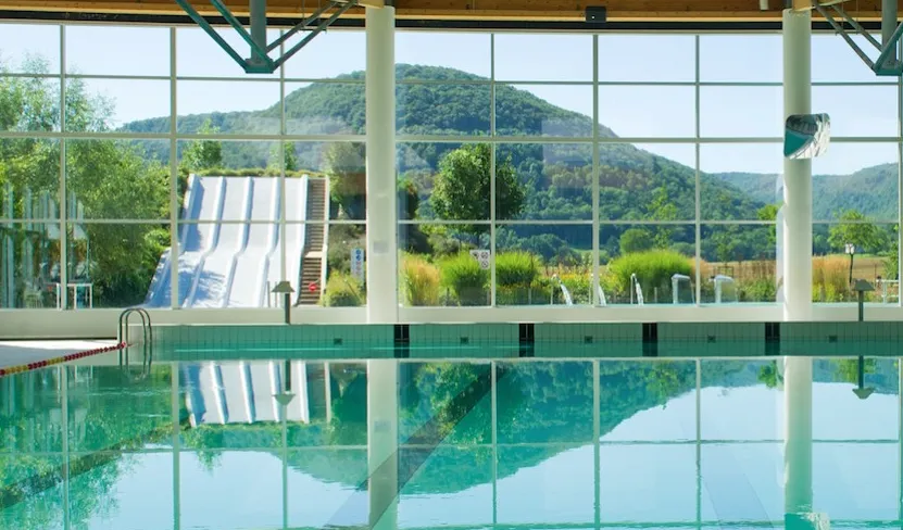 Domaine La Roche D'Ully ****