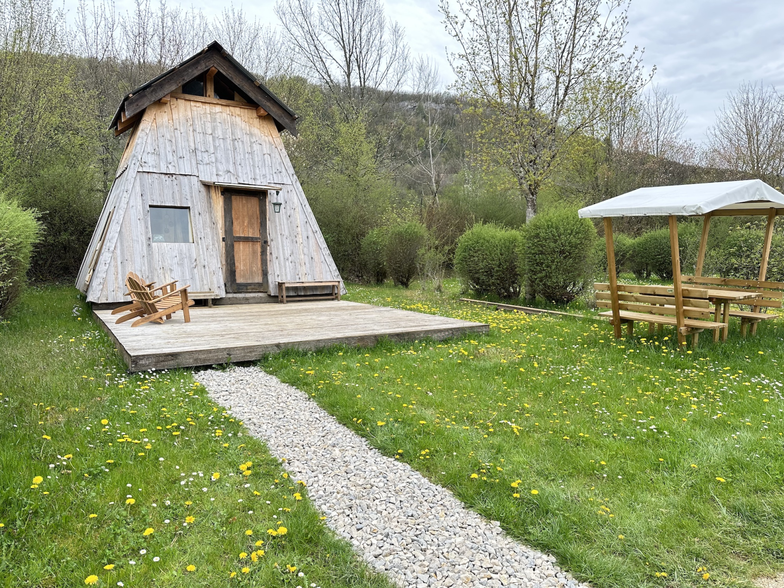 Location - Le Thuyé Comtois - 25M2 - 2 Chambres, Logement Franc-Comtois Typique - Camping La Roche d'Ully
