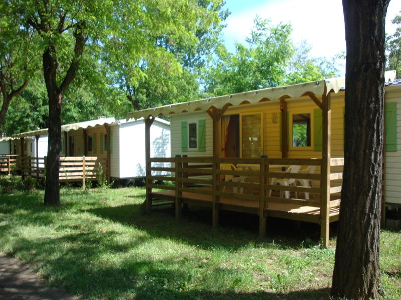 Location - Mobil Home Classique 2 Chambres - CAMPING LES FOULONS