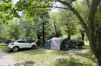 Stellplatz - Stellplatz : Auto + Zelt/Wohnwagen Oder Wohnmobil - Camping les Castors ***