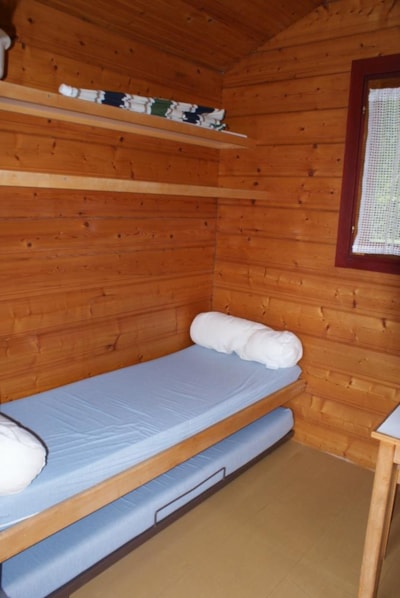 Chamboux nature cabin — 5