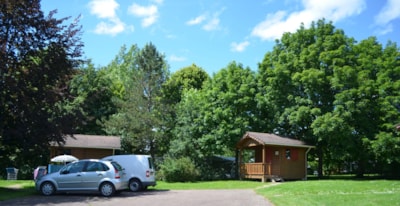 Chamboux nature cabin — 1