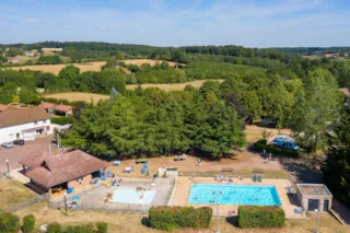  Camping-de-Saulieu SAULIEU Bourgogne FR