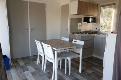 Mobile-home Aquitaine Confort 24m² - 2 bedrooms + sheltered terrace + TV