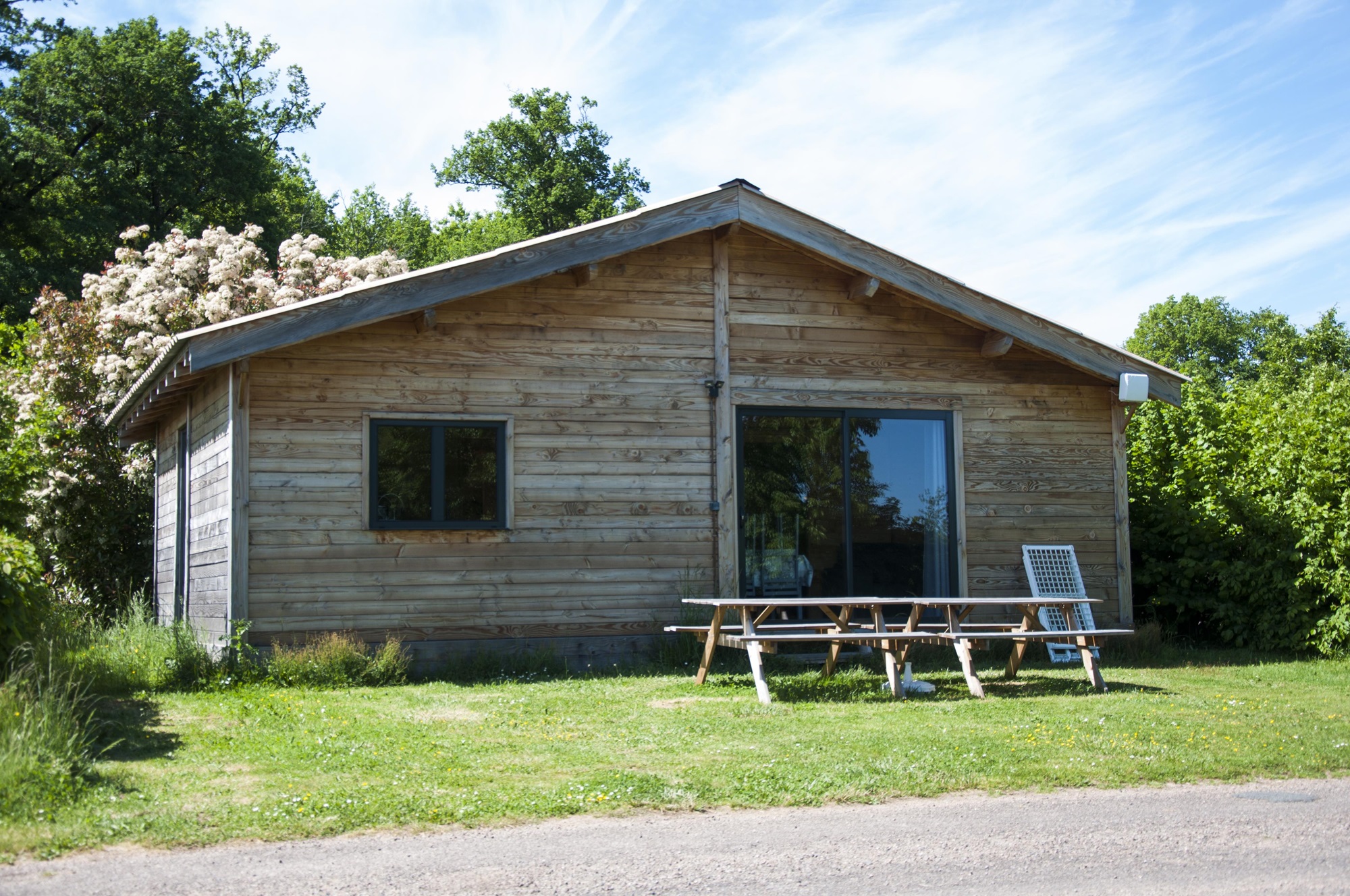 Location - Chalet  Confort 50M² - 3 Chambres + Terrasse Couverte + Tv + Four - Camping Des Lacs, Pressignac