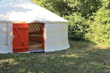 Location - Yourte Traditionnelle 50M2 (6Pers) (Sans Sanitaires) - Flower Camping des Lacs