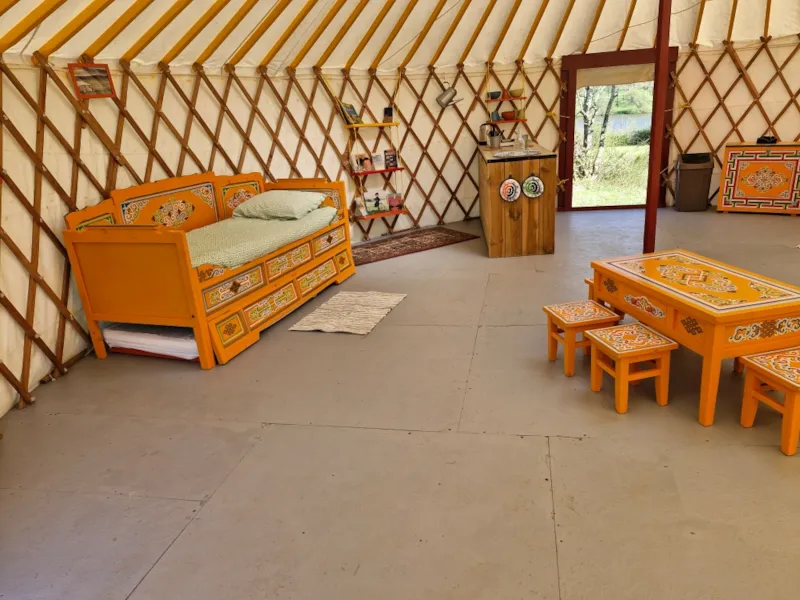 Yourte Traditionnelle 50M2 (6Pers) (Sans Sanitaires)