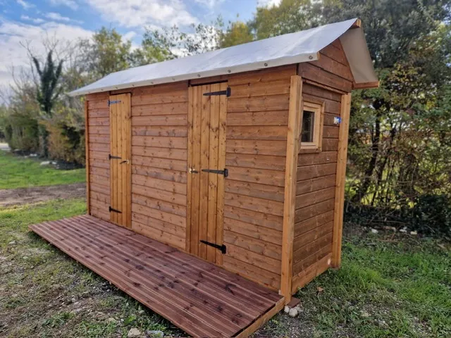 Emplacement - Forfait Freecamp + Sanitaire Privatif + Électricité - Flower Camping des Lacs