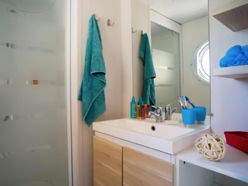 Accommodation - Cottage Grillon *** 3 Bedrooms - Air-Conditioning - image n°4 - YELLOH! VILLAGE - LES RAMIÈRES