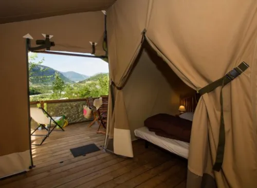 Accommodation - Tent Lodge Safari*** 2 Bedrooms - image n°4 - YELLOH! VILLAGE - LES RAMIÈRES
