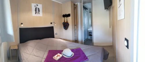 Location - Chalet Bramard Premium Climatisé - 2 Chambres - 2 Sdb + Spa - image n°3 - YELLOH! VILLAGE - LES RAMIÈRES