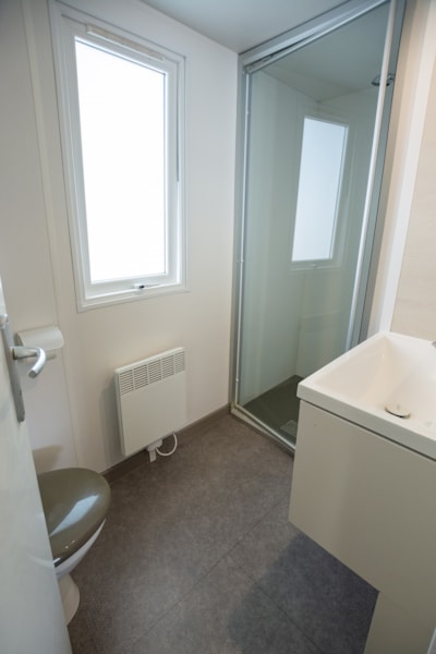 Comfort mobile home with 2 bedrooms and 2 bathrooms — 4
