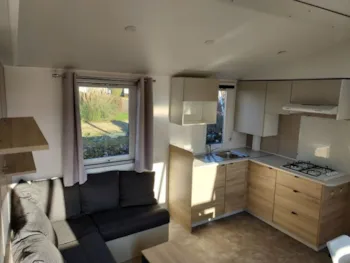 Mietunterkunft - Mobilheim 4P Azalee 2 Zimmern - Camping La Presqu'île de Champaubert