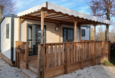Mobile home with 2 bedrooms and 1 bathroom — 1