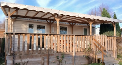AZALEE mobile home with 2 bedrooms and 1 bathroom — 1
