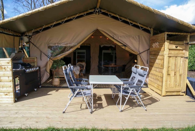 safari tent