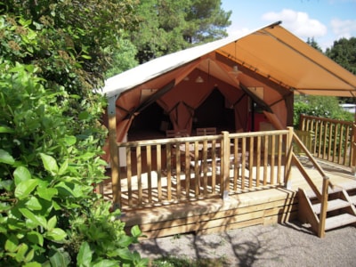 LODGE INSOLITE NATURE 2-bedroom tent. No bathroom facilities.