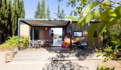 PREMIUM Mobile Home 3 bedrooms SPA- AIR CONDITIONING-TV-Dishwasher-2 bathrooms