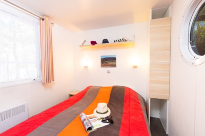 PRIVILEGE Mobile Home, 2 bedrooms, air conditioning, TV.