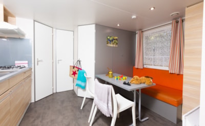 PRIVILEGE Mobile Home, 2 bedrooms, air conditioning, TV.